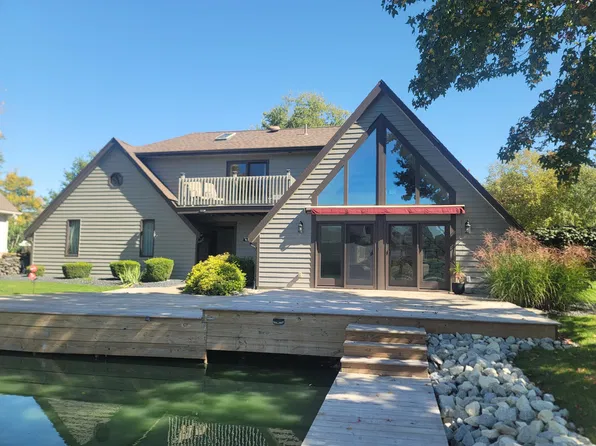 5317 Channel Dr, Celina, OH 45822