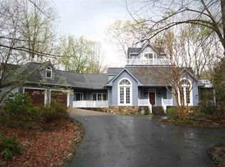 265 Black Walnut Dr, Nellysford, VA 22958