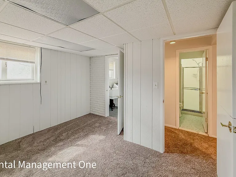 5604 Haymeadow Dr — Photo 28