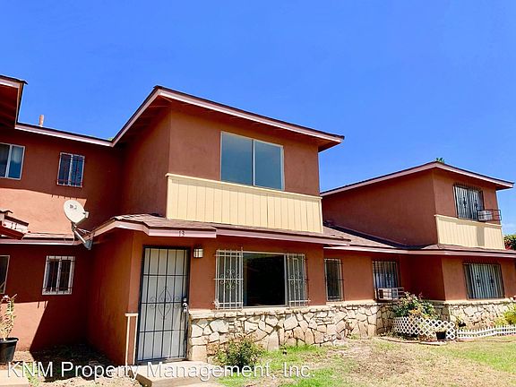 2nd image of 13 Squaw Peak Ln