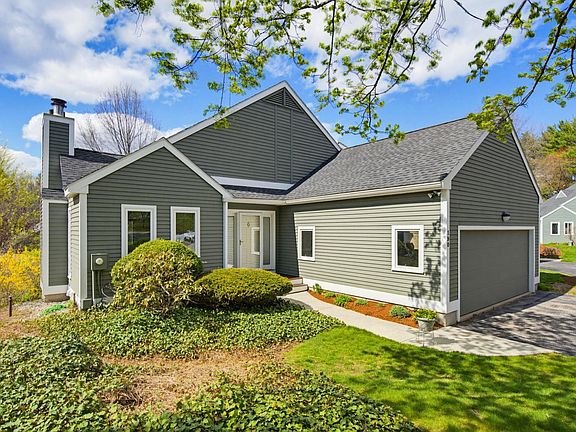 2nd image of 190 Chase Way #190