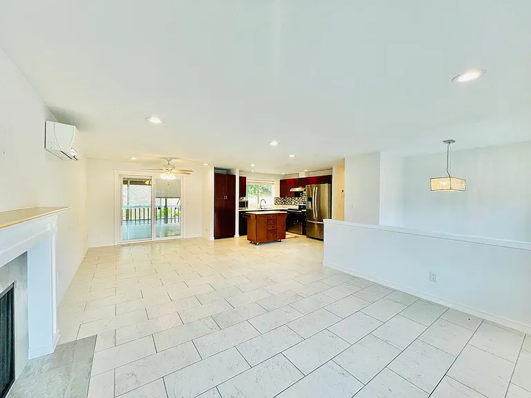 5614 17th Ave SW — Photo 5
