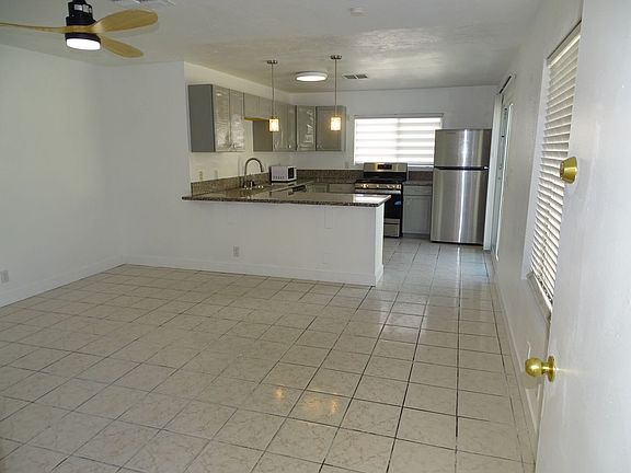 5th image of 4861 Treetrunk Ave