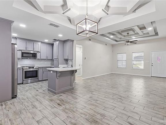 3rd image of 1921 Ginger Ave