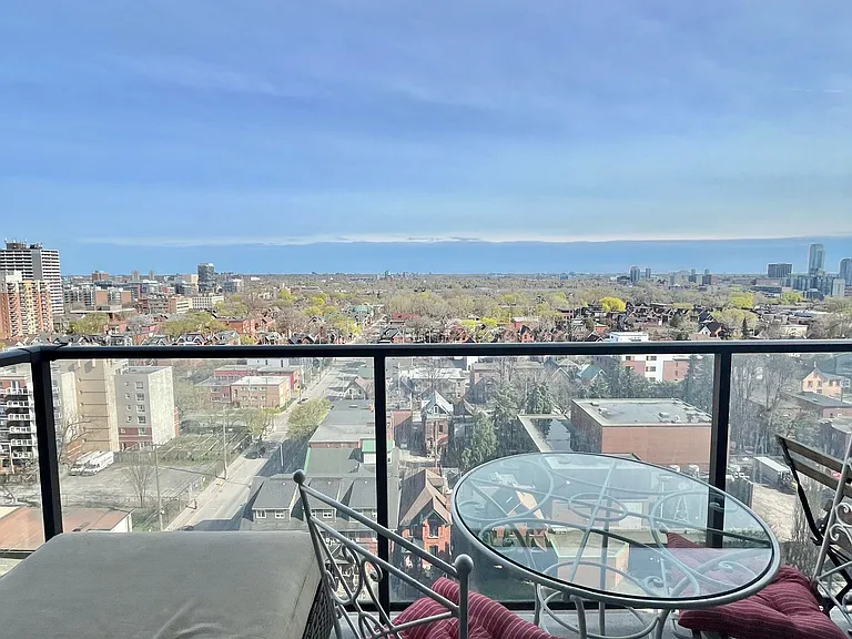 224 Lyon St N #1401 — Photo 15