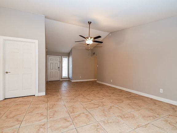 3rd image of 6106 E Ivyglen St