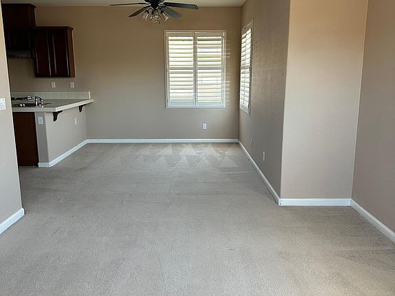 5th image of 340 Aldeburgh Cir