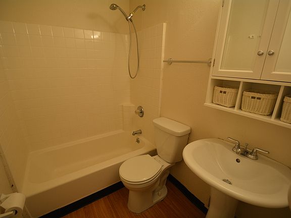 2nd image of 623 Gardenia Ct