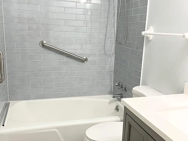 Shared bath