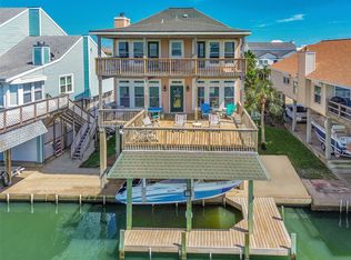 247 Isles End Rd, Tiki Island, TX 77554