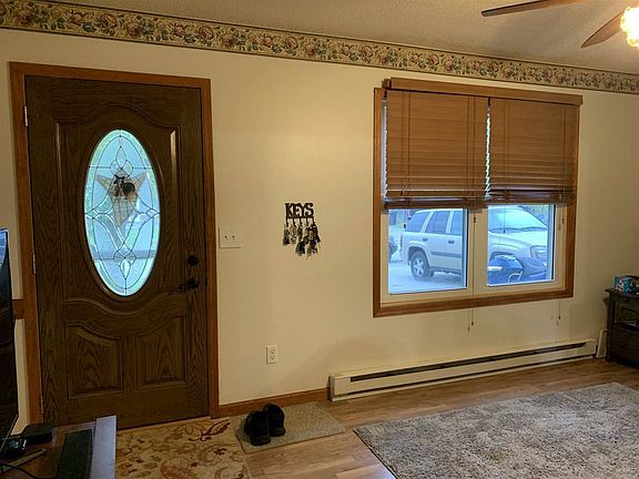 4th image of 921 S Camden Dr