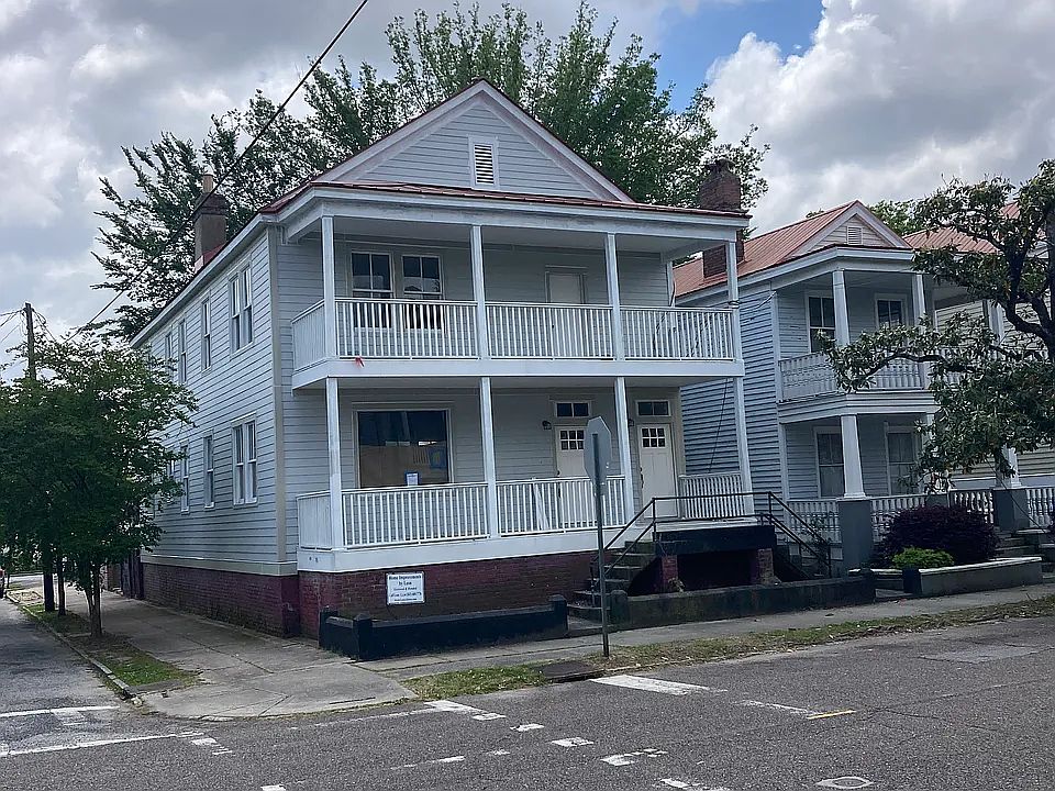 Upstairs unit with off-street parking