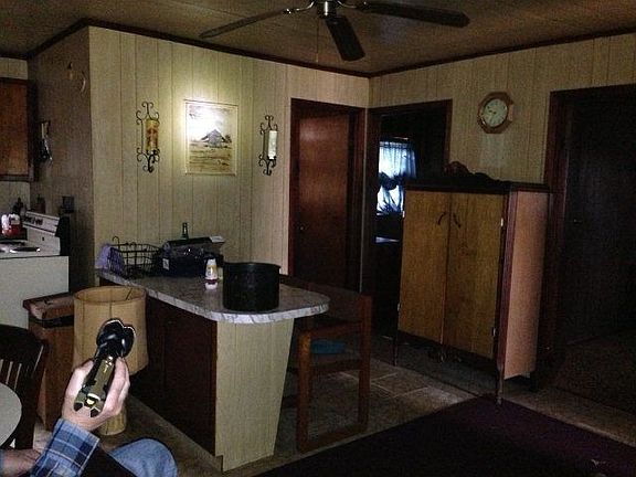 5th image of 171 Dell St