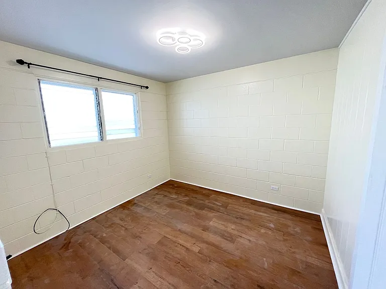 918 Hikina Ln — Photo 8