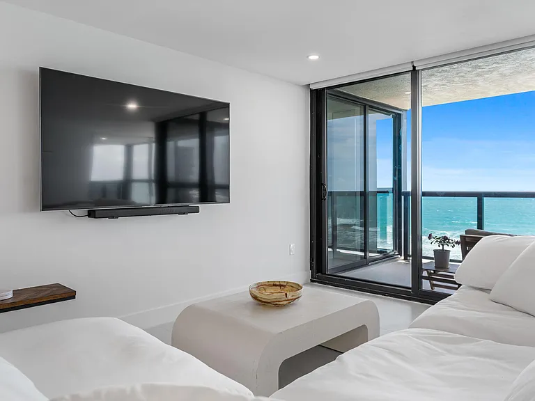 10410 S Ocean Dr #906 — Photo 16