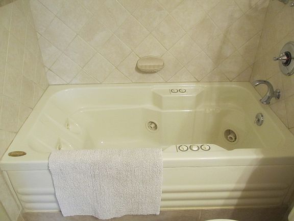 5th image of 5389 Canal Dr