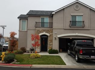 2568 Eileen Ave, Sanger, CA 93657