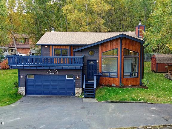2nd image of 22314 Woodcliff Ct