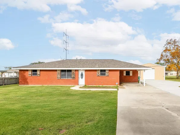 414 Hospital Dr, Raceland, LA 70394