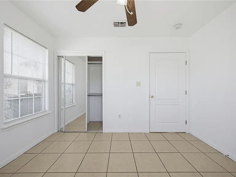 4214 Barrera Dr — Photo 12