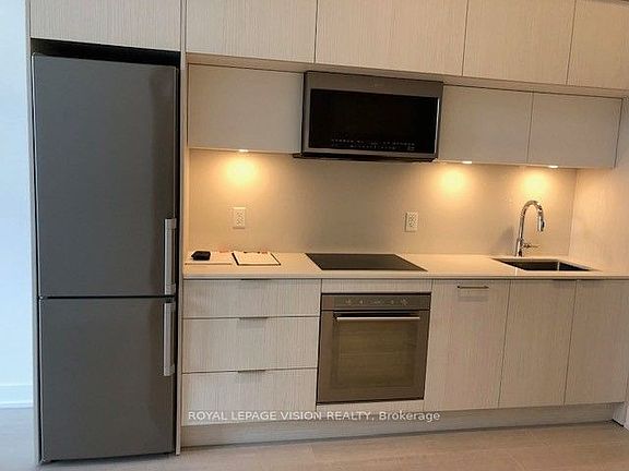 5th image of 25 Adra Grado Way #602
