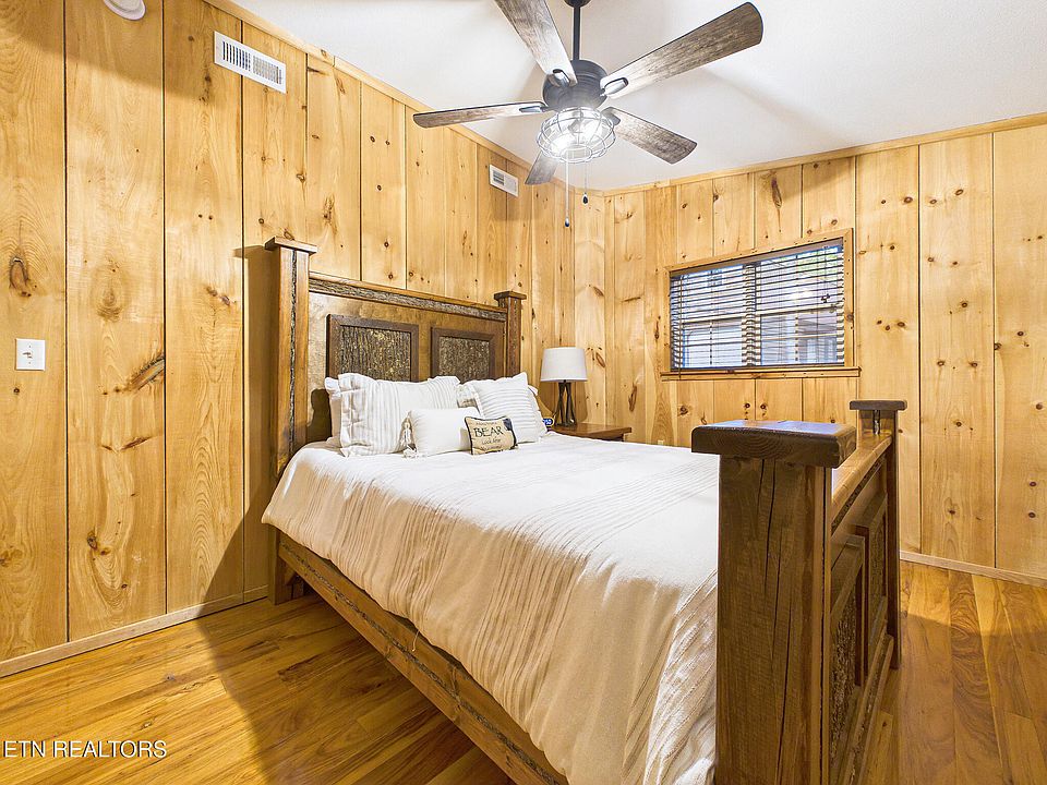 34th image of 113 Rivendell Ln