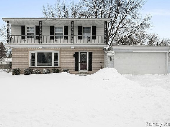 4th image of 1712 Timberlane Ln NE