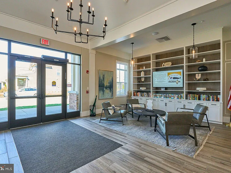 15563 Blue Lotus Ln — Photo 43