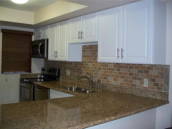 3rd image of 3805 N Oak Dr Unit C22