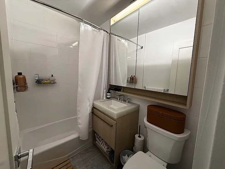 31 E 31st St #5C — Photo 5