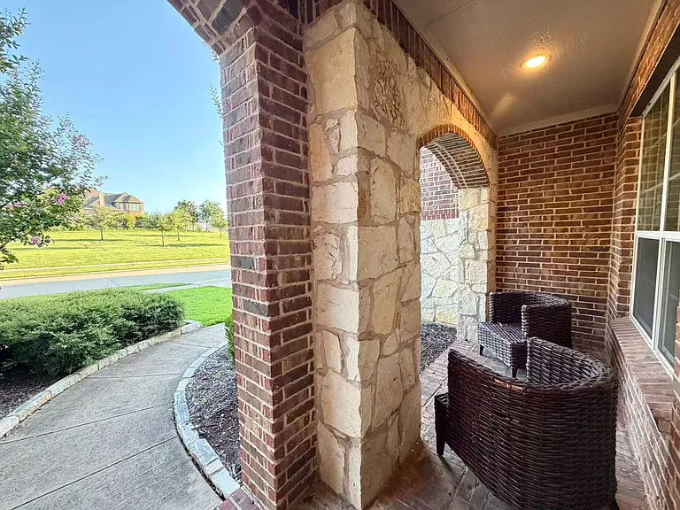 226 Boxwood Ln — Photo 29