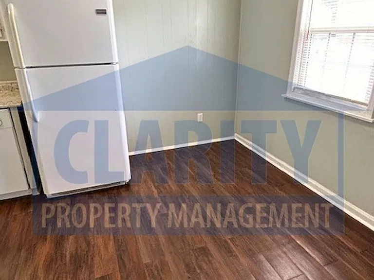 1380 Village Oak Cir NW — Photo 5