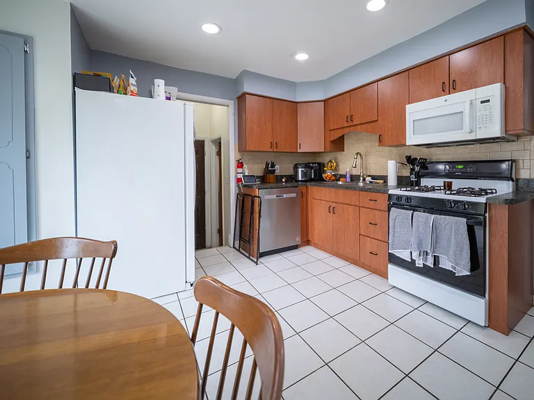 28660 Patricia Ave — Photo 8