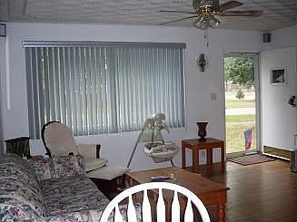 3rd image of 5009 Belmont Ave