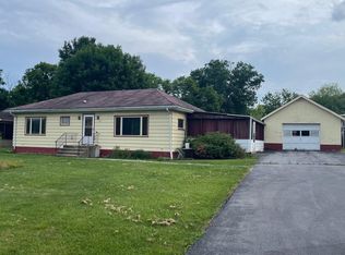 721 Loop Rd, Hollidaysburg, PA 16648