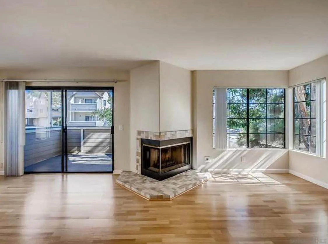 2 bed, 1058 sqft, $3,400 — Photo 3