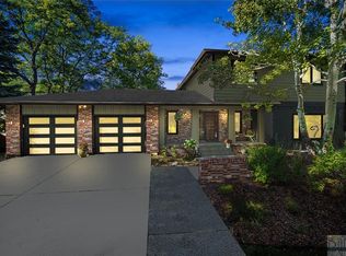 2714 Country Ln, Billings, MT 59106