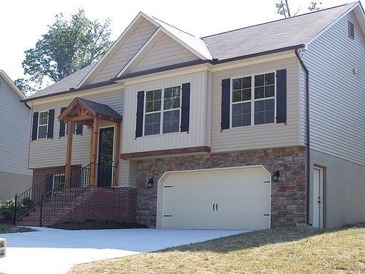 1st image of 3012 Oakleigh Township Dr