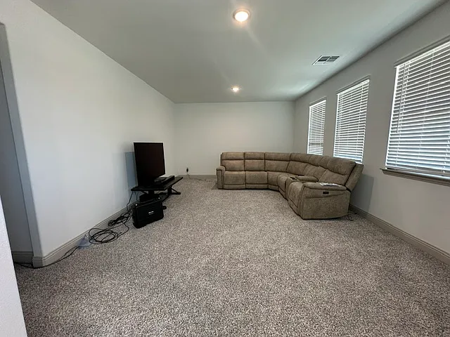 3125 Lucia Way — Photo 13