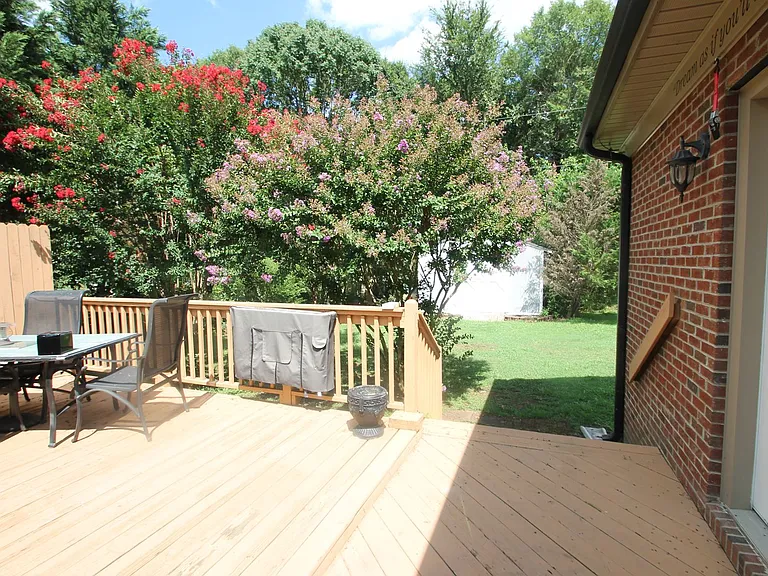 1636 Amber Ln — Photo 19