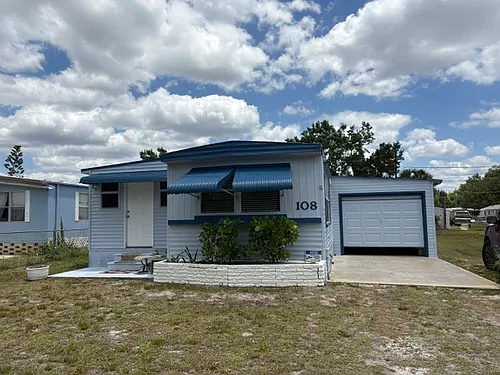 108 Orange Grove Ave S Photo 1