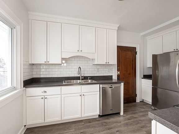 4th image of 2072 Richland Ave #2