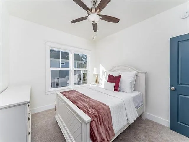419 Glenview Dr — Photo 17
