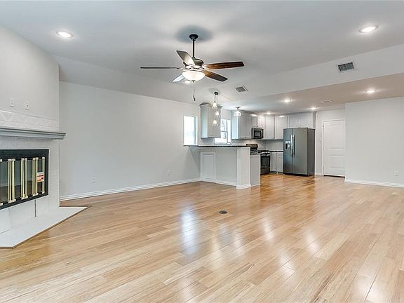4th image of 5900 Ellison Ave