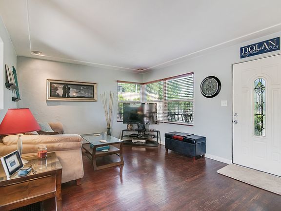 5th image of 4863 Wightman St