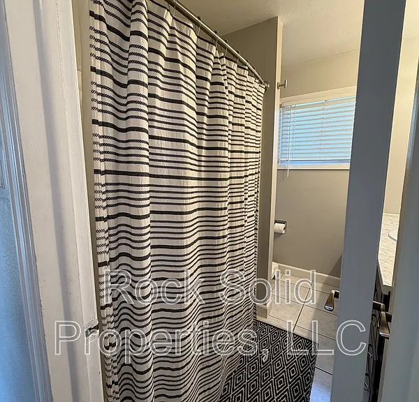 1008 Adams Ave — Photo 8