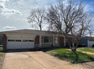 30 Gray Brooke Ln, Florissant, MO
