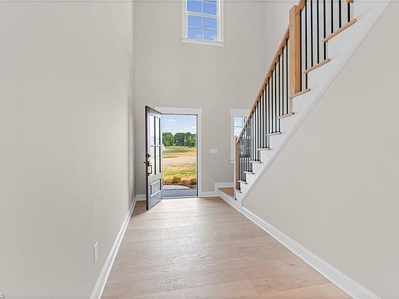 4th image of 102 Sandpiper Dr