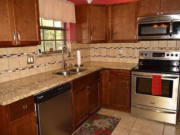 5th image of 3476 Willow Ln