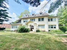 2300 Beaver Ave, Des Moines, IA